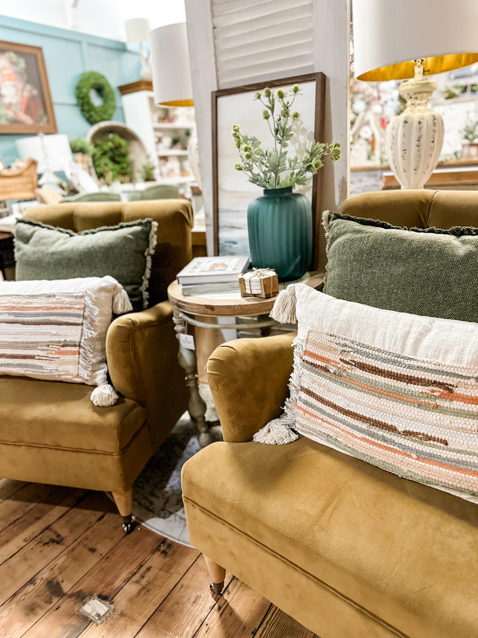 Test Look Cozy Seating image